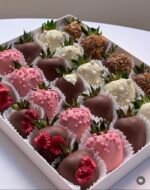 Fresh Strawberry Chocolate Box 🍓🍫